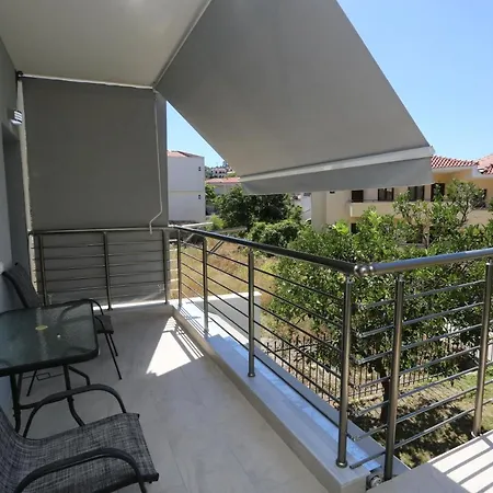 Real Apartment *